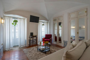 Romantic Apartment + Tejo River View